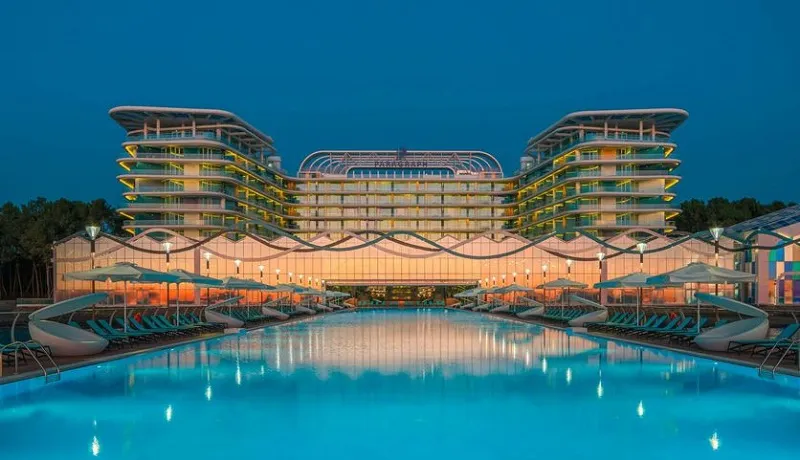 هتل پاراگراف ریزورت اند اسپا در منطقه ساحلی نزدیک باتومی